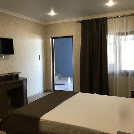 Apra Hotel Lidzava Buitenkant foto