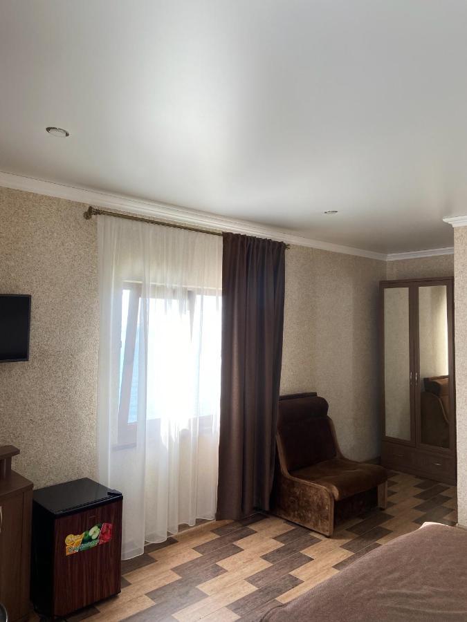 Apra Hotel Lidzava Buitenkant foto