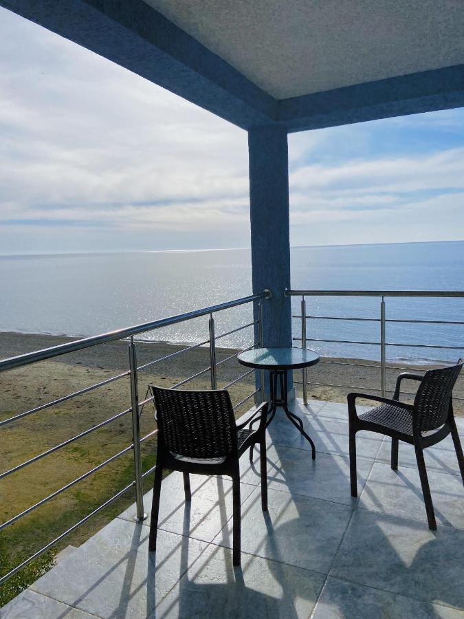 Apra Hotel Lidzava Buitenkant foto