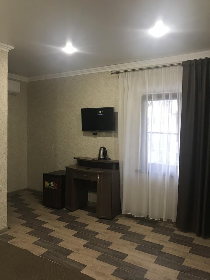 Apra Hotel Lidzava Buitenkant foto